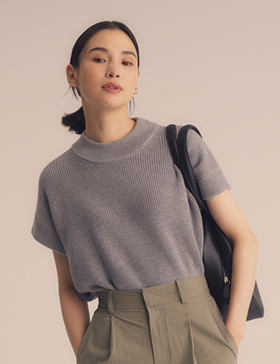 Silhouette knit vest