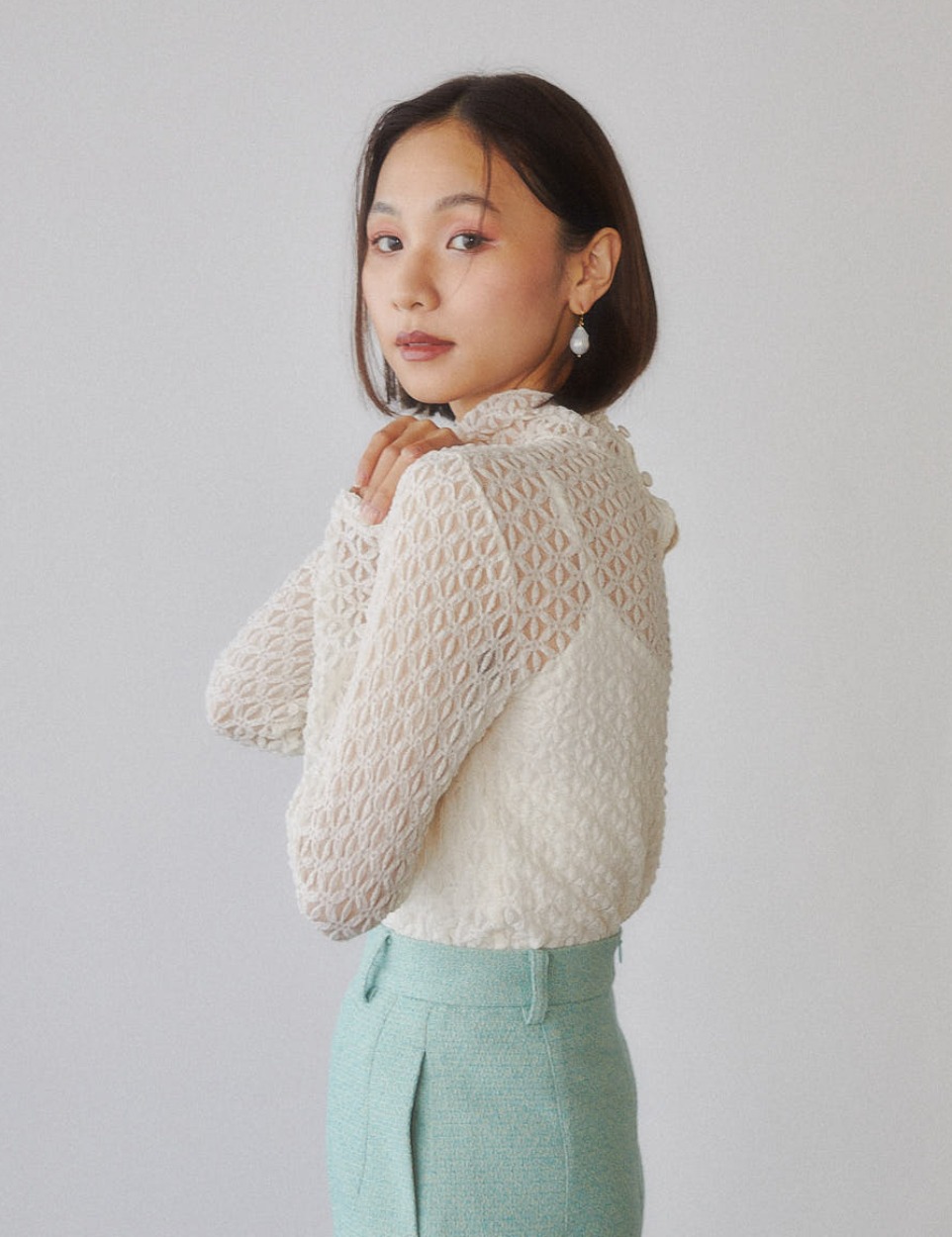 【PRE】 Flower layered top